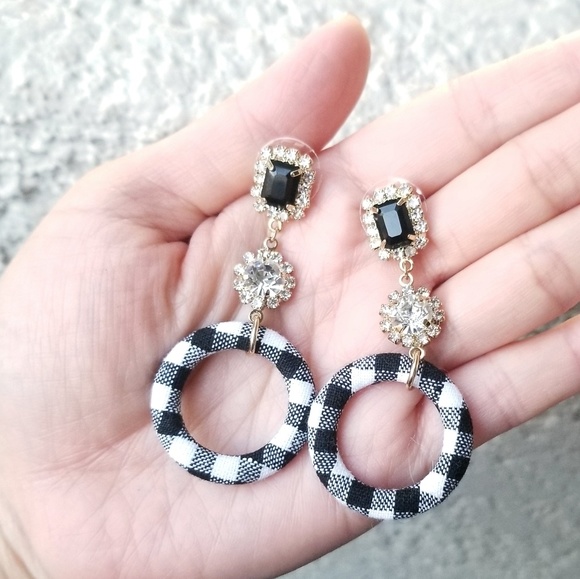 Jewelry - 🍒NWOT🍒 HANDMADE GEOMETRIC DROP EARRINGS